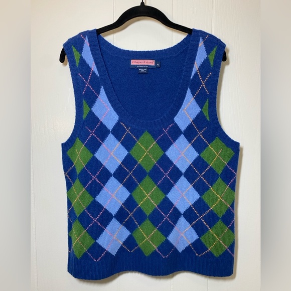 Vineyard Vines Other - Vineyard Vines Shepherd & Ian 100% Lambswool Blue and Green Argyle Knit Vest